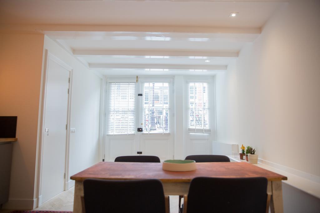 B&B Bloemgracht Amsterdam Ruang foto